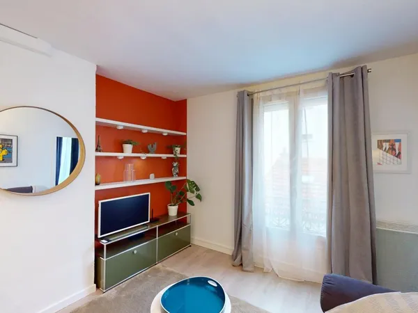 CONFORTABLE ET LUMINEUX T2 28M2 RÉNOVÉ 2ÈME ÉTAGE AVEC CAVE PARC MONTSOURIS 