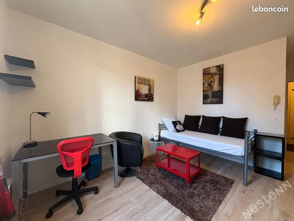Studio 1 pièce 19 m² 