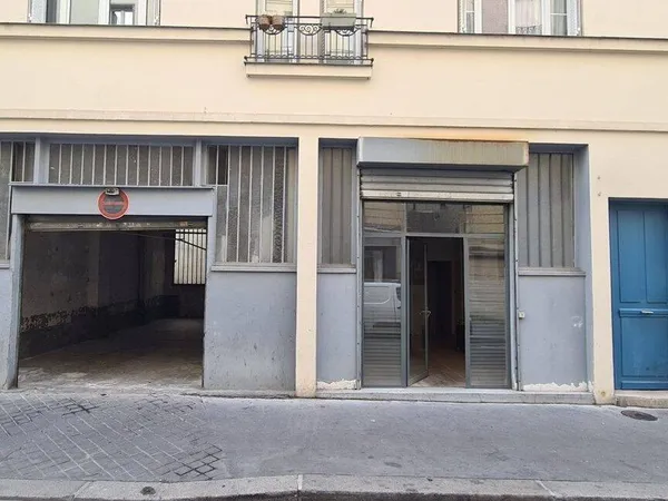 Local d'activité 154 m² 