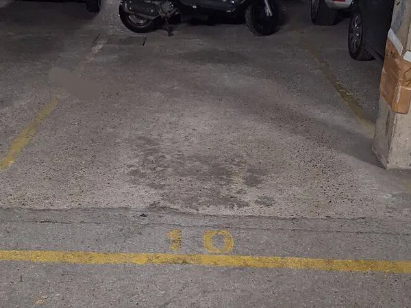 Parking 11 m² 