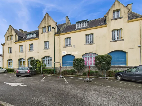 Ancienne école Chateauneuf Du Faou 18 pièce(s) 585.81 m2 