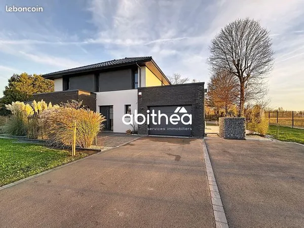 Maison 8 pièces 176 m² 