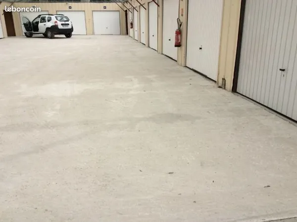 Garage/box 7 m² Corze 