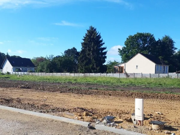 Terrain 650 m² 