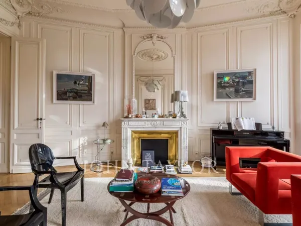 QUAI DES CHARTRONS - APPARTEMENT XVIIIème - JOHN TAYLOR 