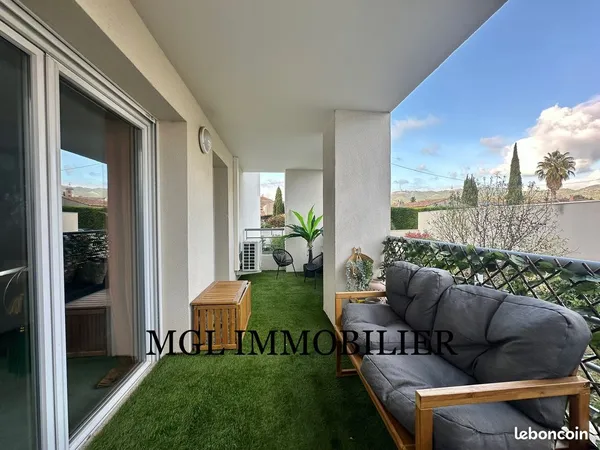 Appartement T3 avec terrasse et place de parking privative en sous-sol - Château-Gombert 