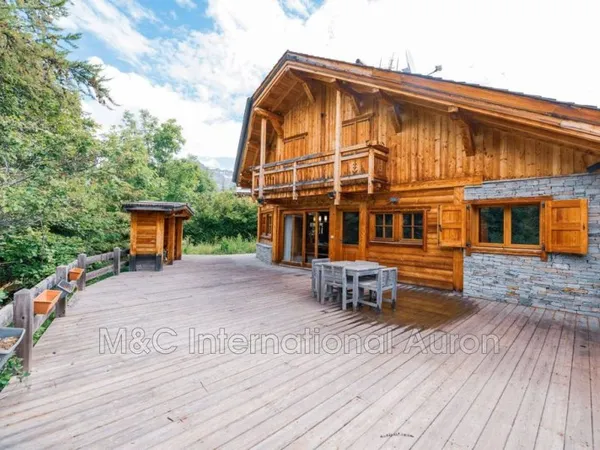Villa 5 pièces 160 m²