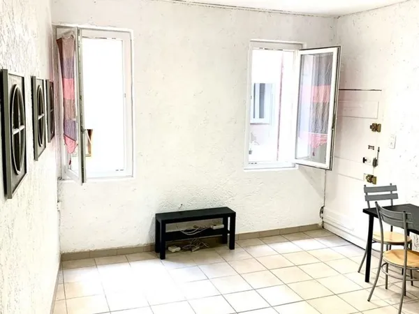Particulier studio centre ville la ciotat 25m2 
