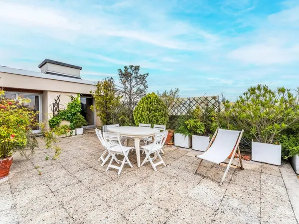 MARLY-LE-ROI, appartement 6 pièces 121 m² avec terrasse 