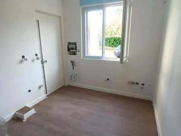 Studio 1 pièce 24 m² 