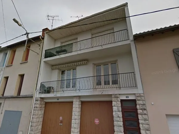 Agen Sud-Ouest Maison avec 2 app. de 3 pièces et 2 garages 