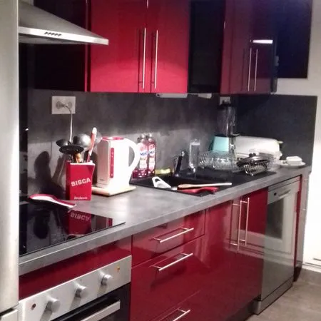 1 chambre en coloc a 3 + salon 