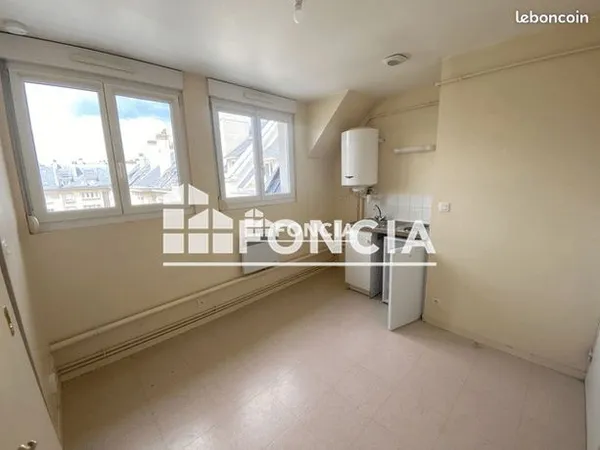 Appartement 1 pièce 11 m² 
