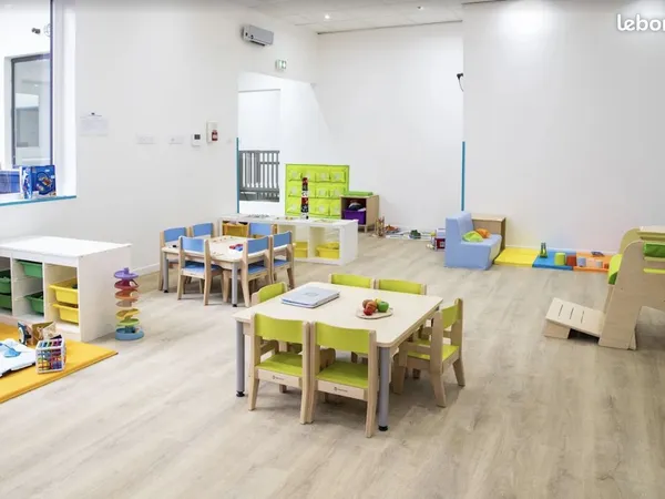 Local 420 m² Aubervilliers 
