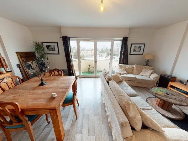 Duplex 3 pièces 70 m² 