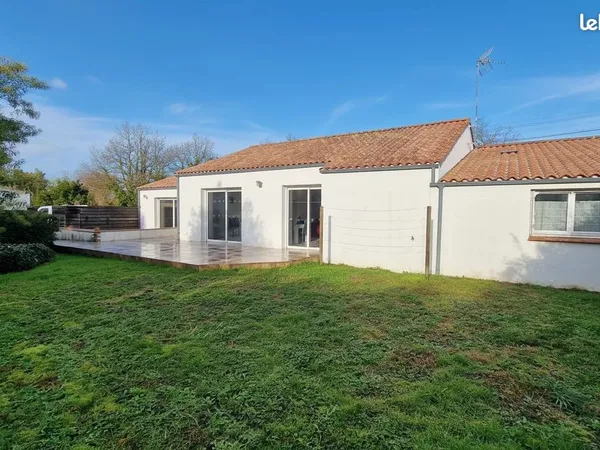 Longère 5 pièces 186 m² 