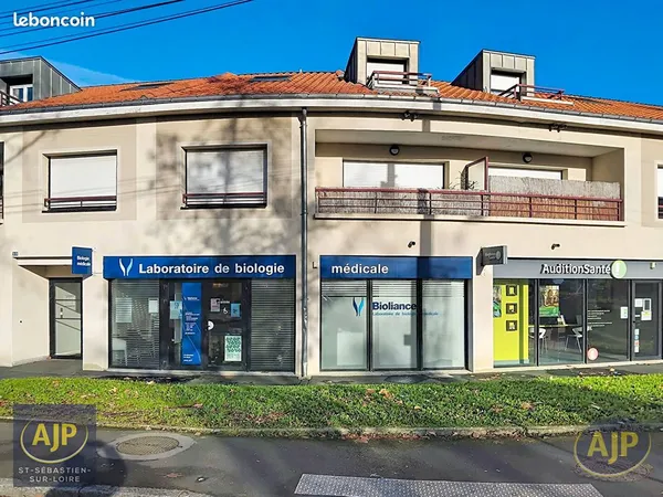 Studio 1 pièce 34 m² 