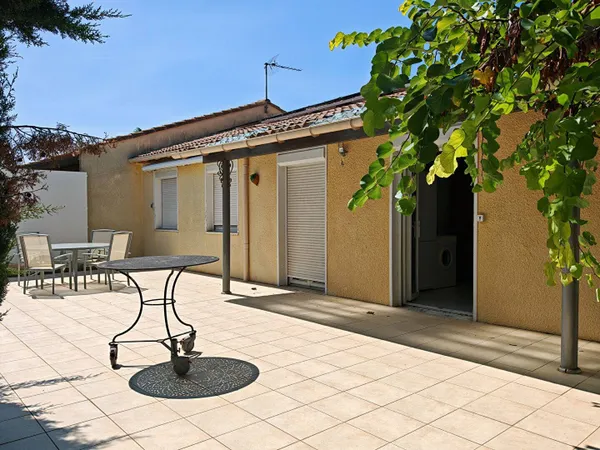 Maison de plain-pied 4 pièces 105 m² 