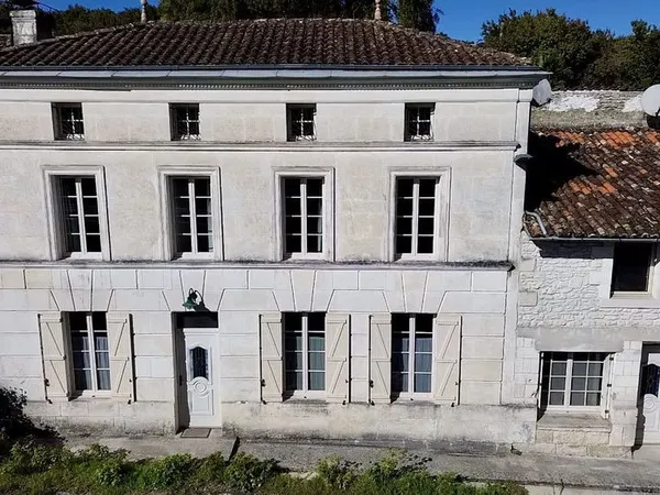 Maison 9 pièces 540 m² 