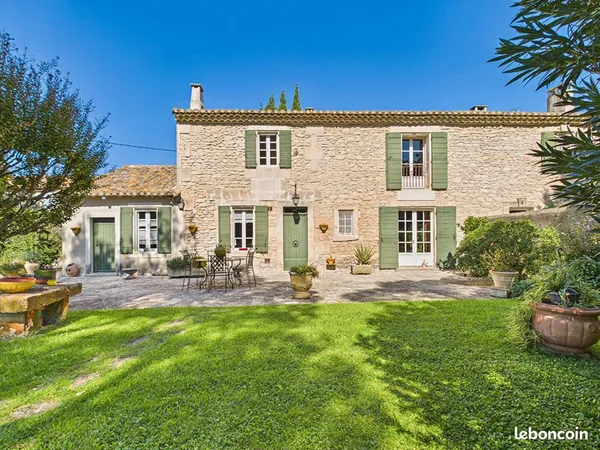 Mas 6 pièces 165 m² 