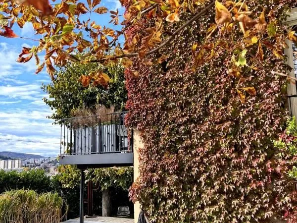 Maison 11 pièces 256 m² 