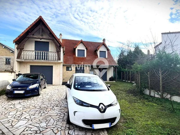 Maison 8 pièces 153 m² 