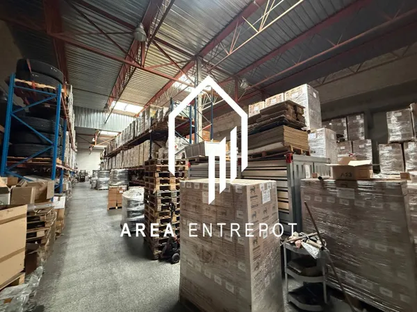 Entrepôt 2030 m² 