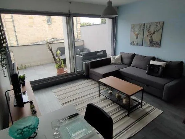 T1 Meublé terrasse / Chauffage inclus 