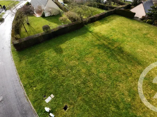 Terrain 671 m² 