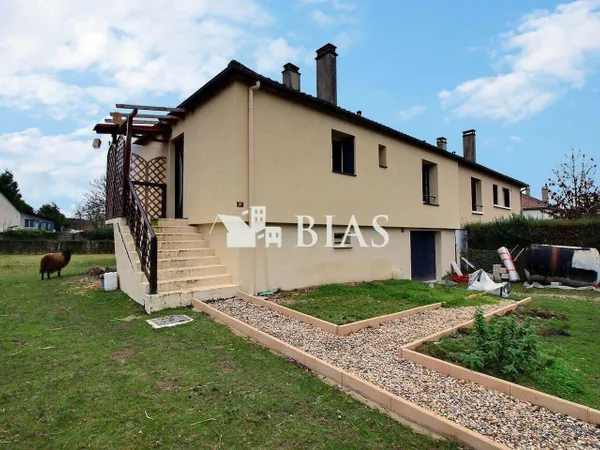 Maison de plain-pied 6 pièces 92 m² 