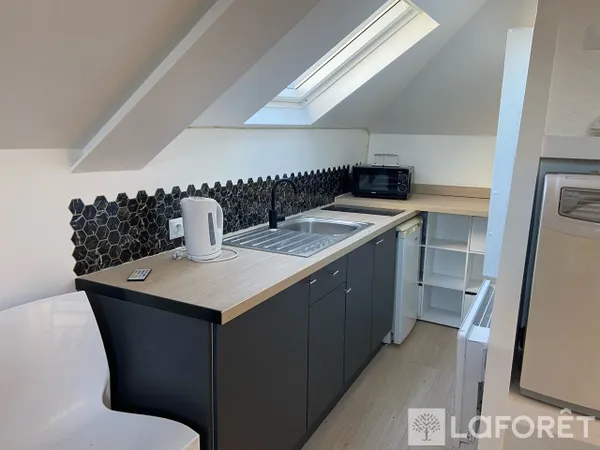 Studio meublé rénové - Périgueux -12.63 m2 - Clos Chassaing 