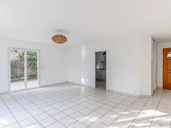 Maison de plain-pied 4 pièces 91 m² 