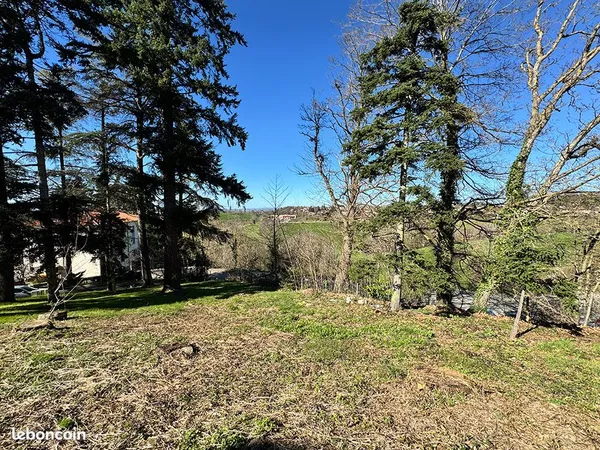 Terrain 790 m² Saint Heand 