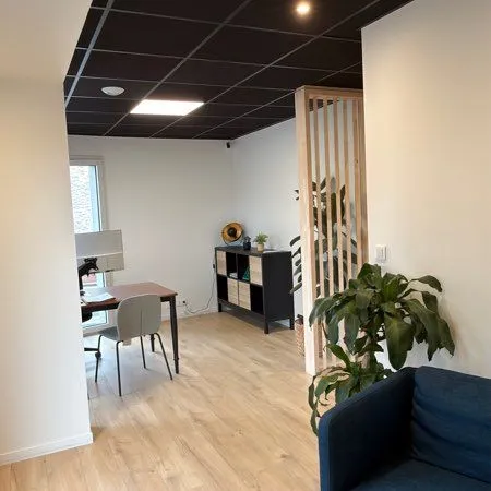 Bureau Location Le Loroux-Bottereau  68m² 1000€