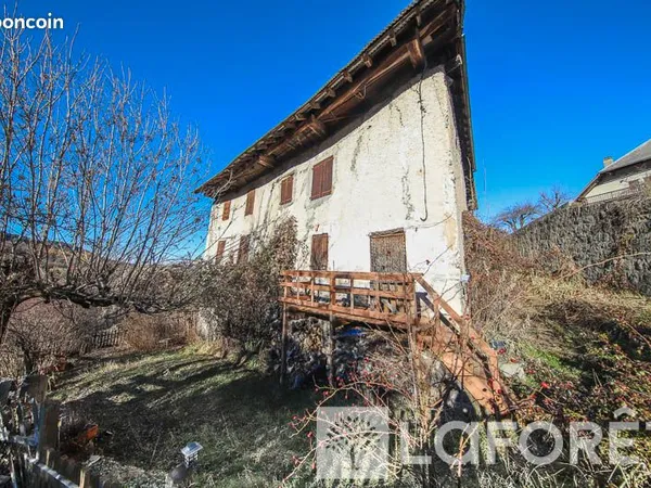 Maison 4 pièces 430 m² 