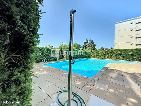 Studio 1 pièce 26 m² 