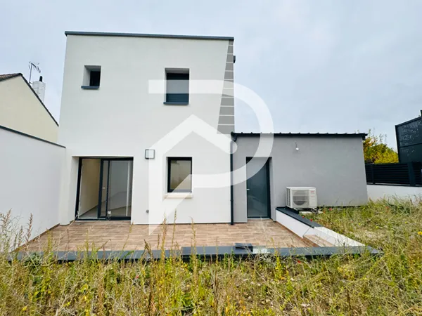 CORMONTREUIL - A VENDRE - MAISON NEUVE RE 2025 de type 5 avec garage et jardin 