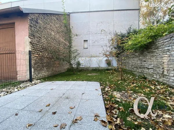 Studio 1 pièce 18 m² 