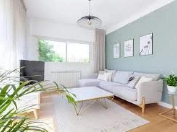 4 PIÈCES de 90m² + BALCON + PKG(s) 