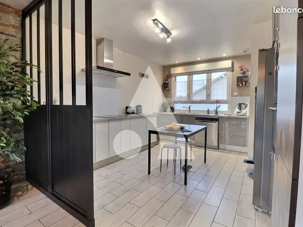 Maison 6 pièces 100 m² 