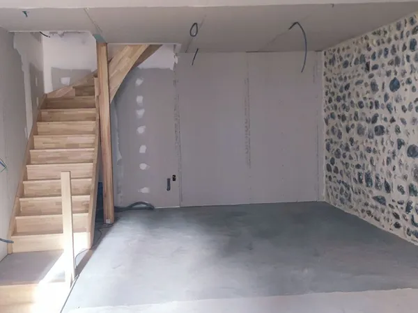 Maison de ville / gîte, ESPALION, 200 m² en cours de rénovation 