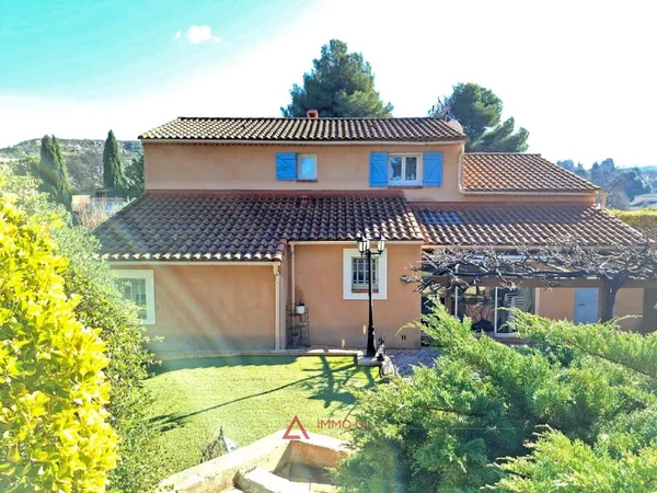 Maison 5 pièces 140 m² 