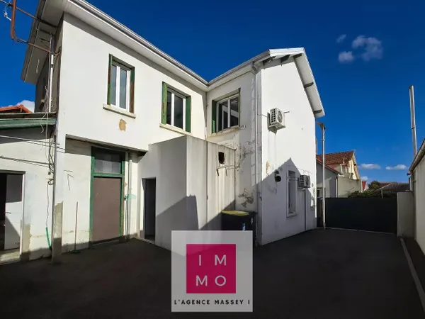 TARBES CENTRE IMMEUBLE DE RAPPORT 4 LOTS 