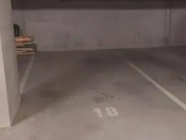 Parking 12 m² 
