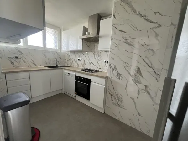 Appartement de 3 pièces principales 