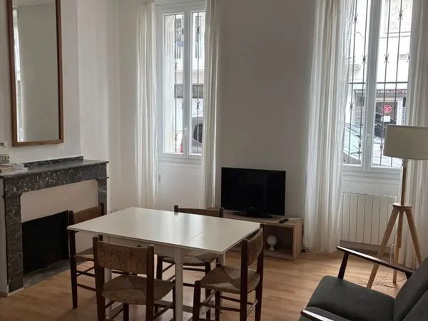 T2 meublé bas de la cote pavé 