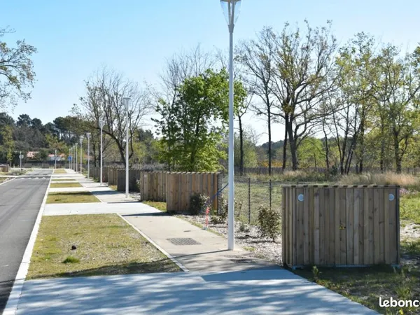 Terrain 307 m² Le Barp 