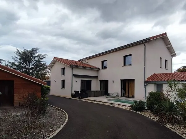 Maison 7 pièces 200 m² 