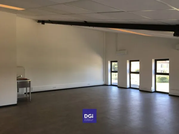 Bureau 348 m² 