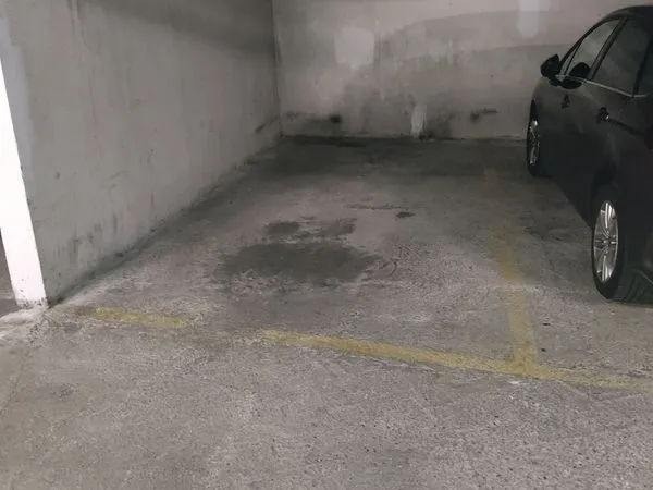 Particulier loue garage 